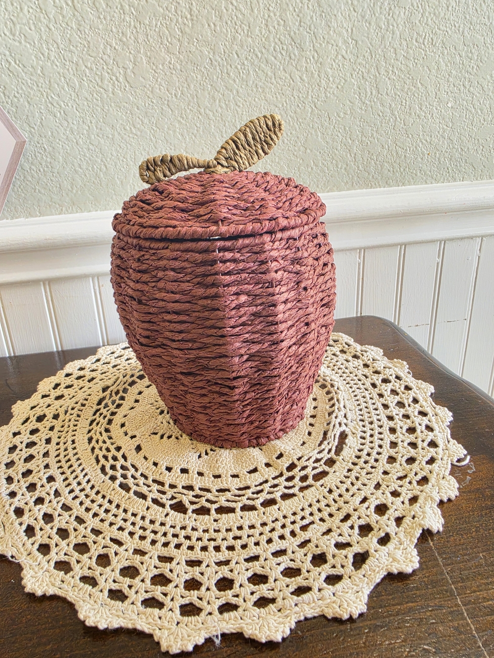 Handwoven Maroon Apple Storage Basket with Natural Stem - Picture 4 of 5